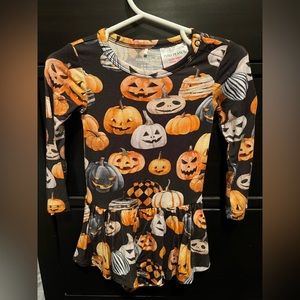 Posh Peanut Hitch twirl